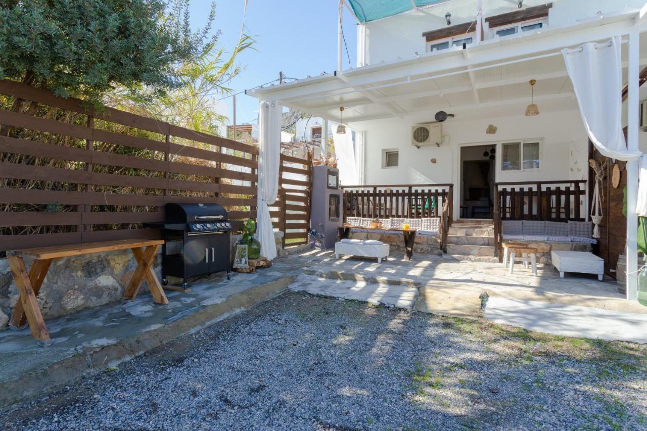Christos Studios And Family Apartments Stegna المظهر الخارجي الصورة