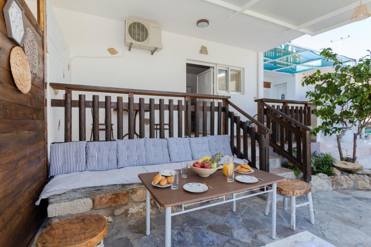 Christos Studios And Family Apartments Stegna المظهر الخارجي الصورة