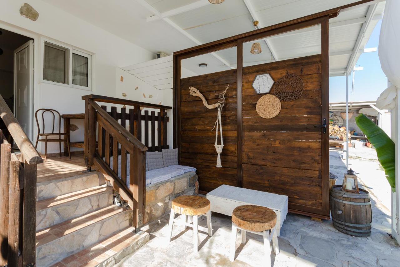 Christos Studios And Family Apartments Stegna المظهر الخارجي الصورة