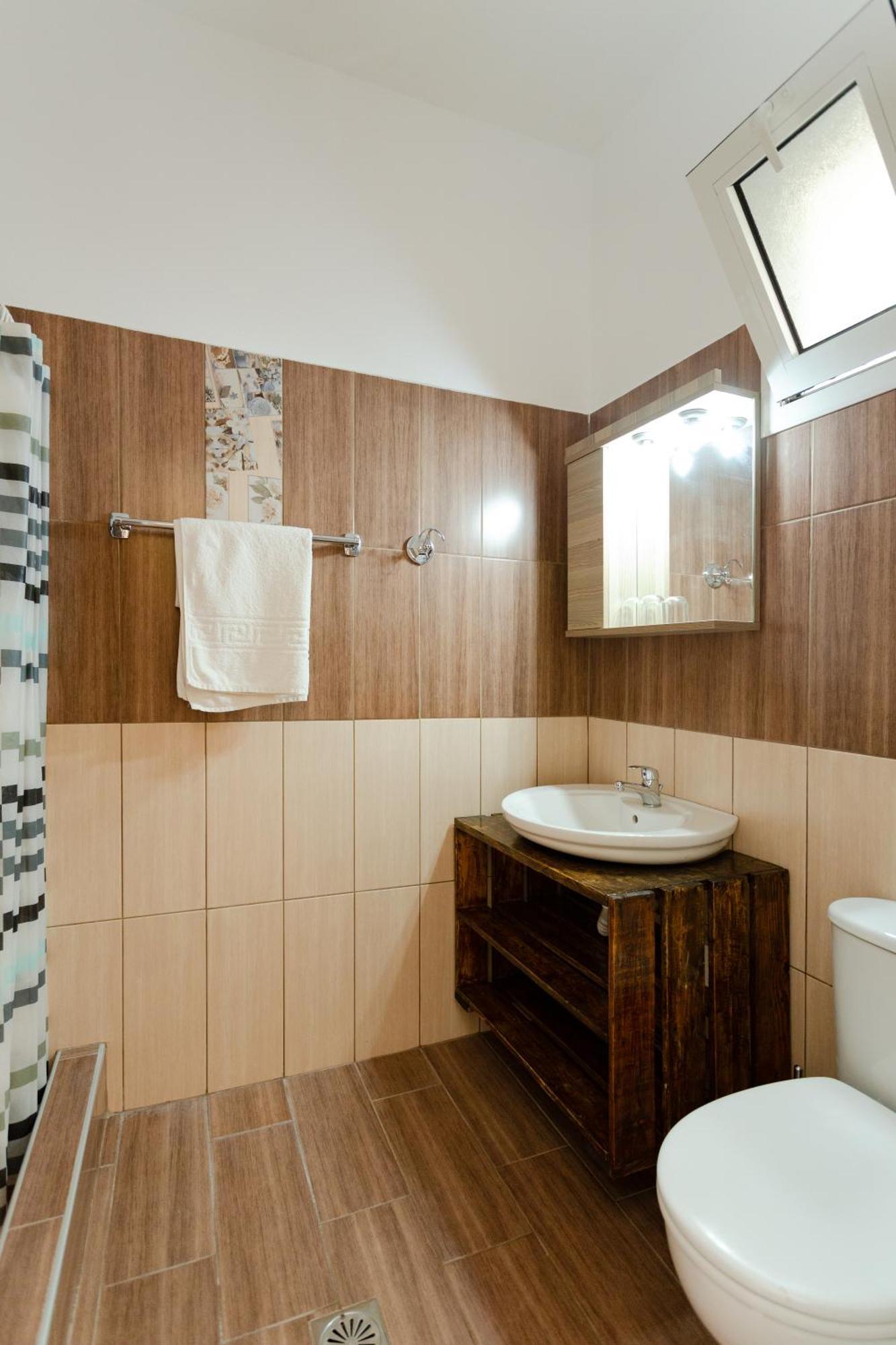 Christos Studios And Family Apartments Stegna الغرفة الصورة